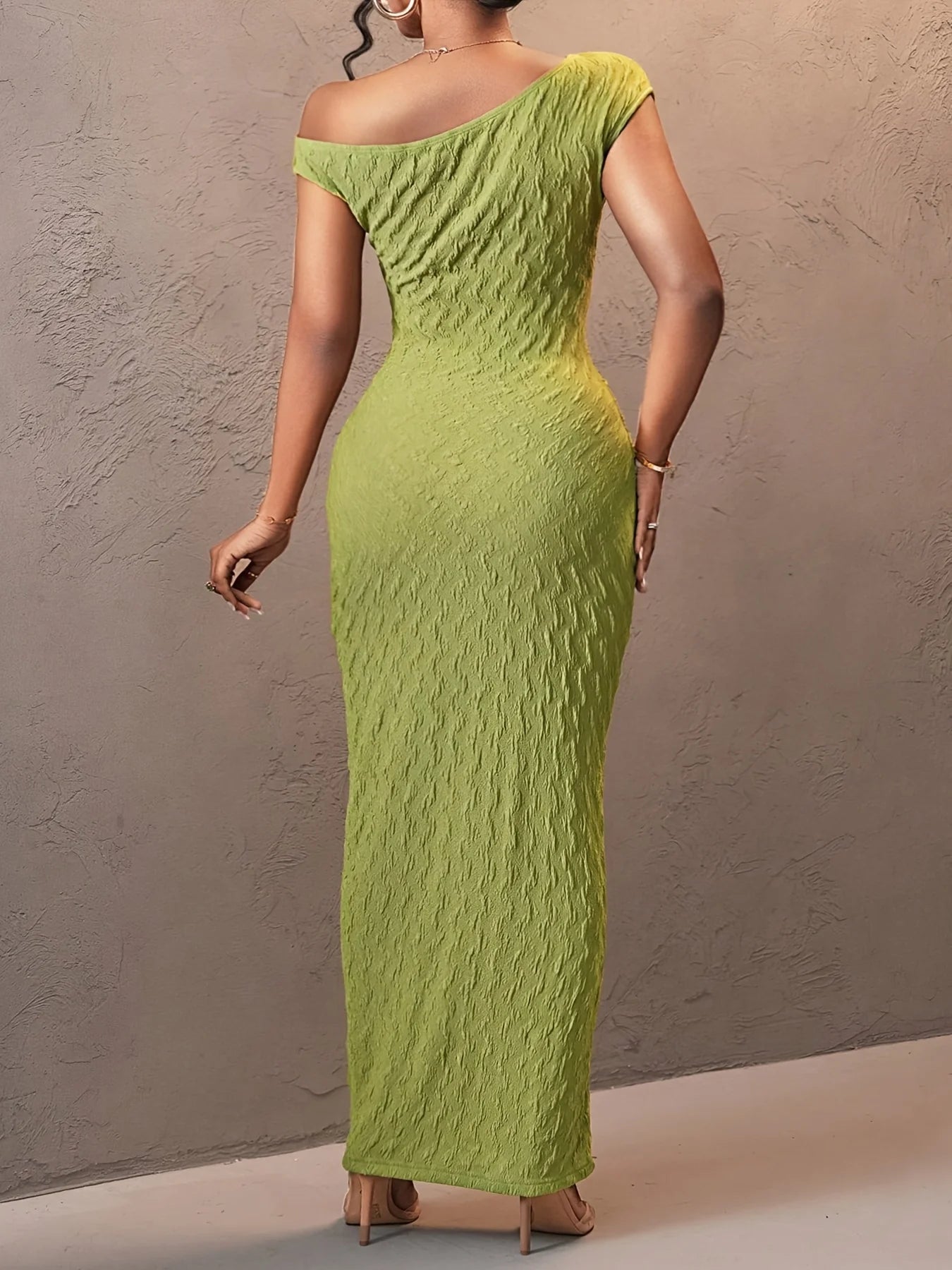 Women'S Sexy Asymmetrical Off-Shoulder Sleeveless Fitted Bodycon Long Dress, for Vacation, Dating, and Fashionable Commuting